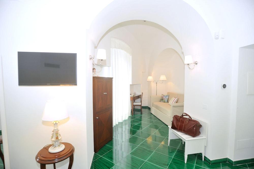 Core Amalfitano City Suites Exteriér fotografie